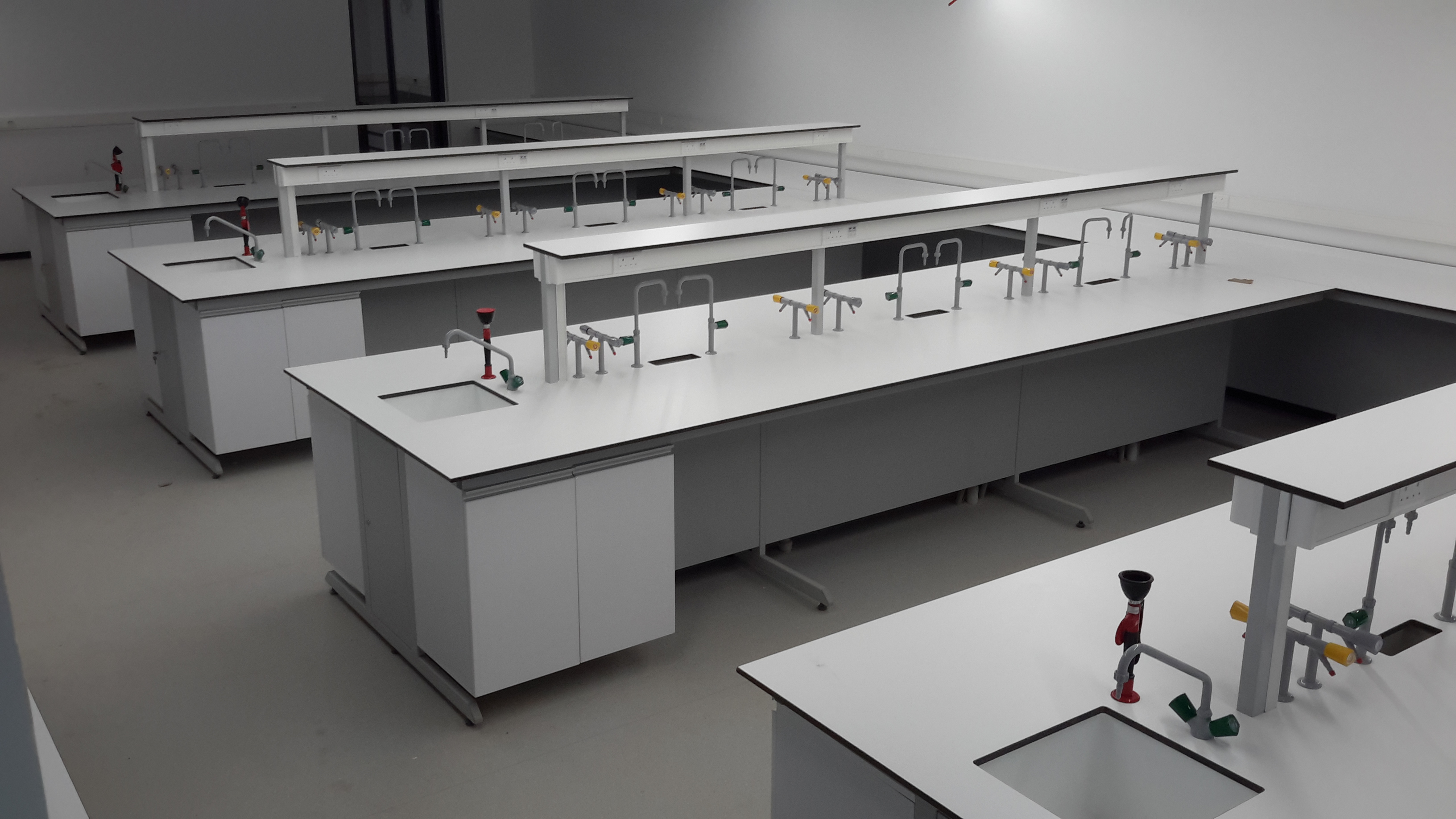 glab laboratuvar tezgahı-antiasit compact laminate